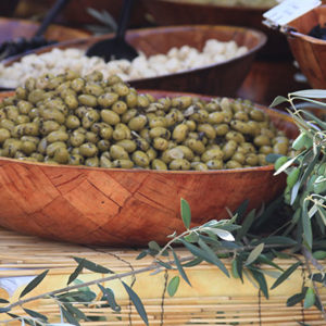5446 Bowl of Olives